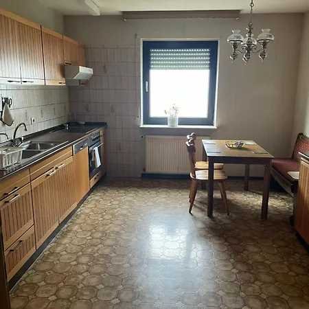 Wohngemeinschaft Mit 3 Privaten Zimmern, Jedes 2 Betten Homestay
